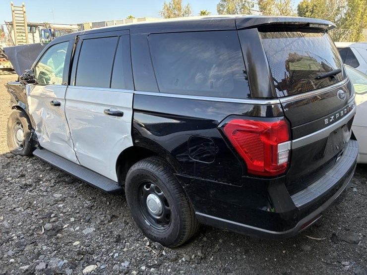 2023-ford-expedition-image-4