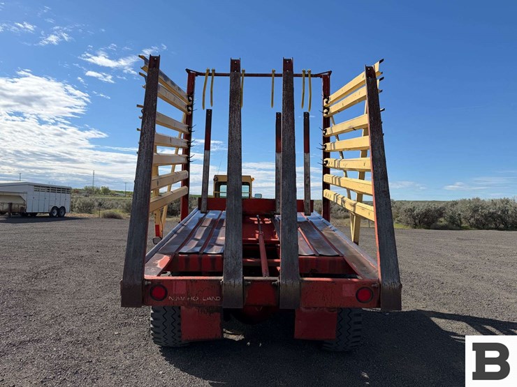 new-holland-1085-image-4