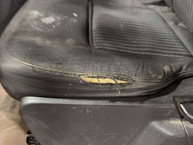 2019-ford-transit-image-31