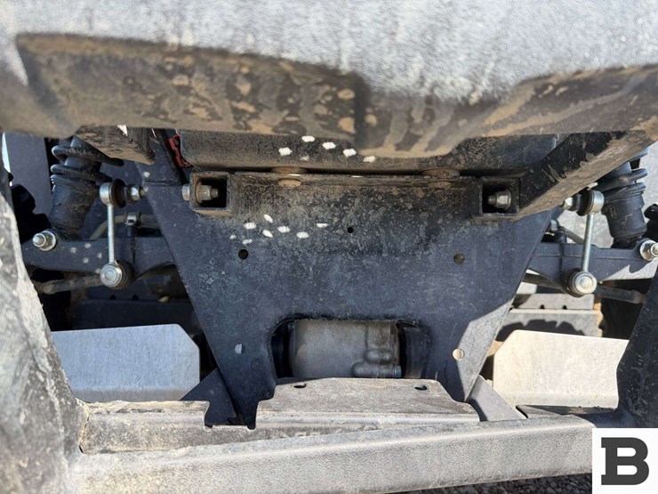 john-deere-xuv-590m-image-10