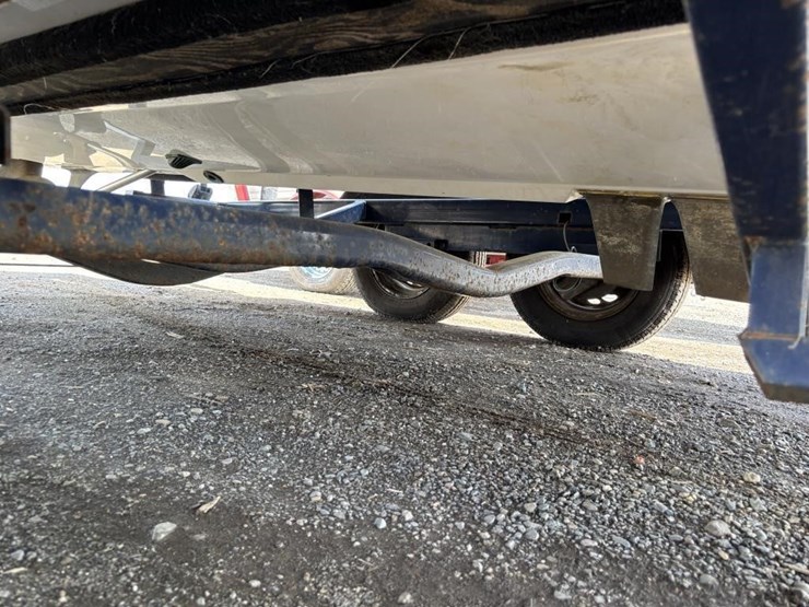 2001-unknown-trailer-image-50