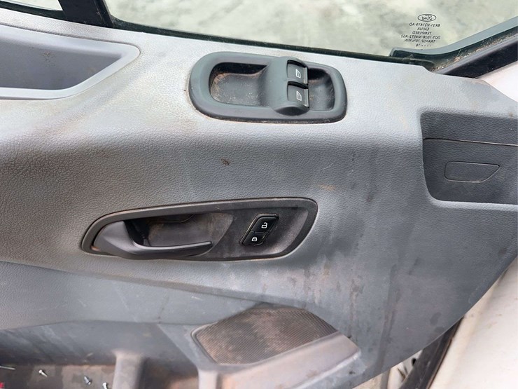 2018-ford-transit-image-28