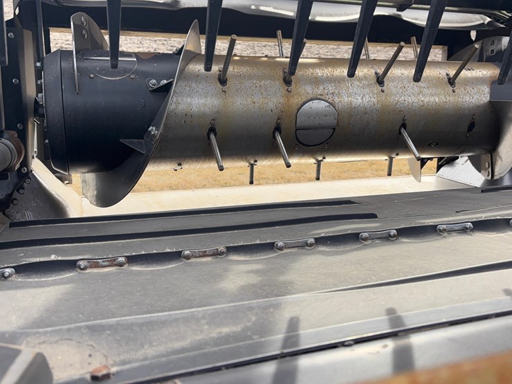 2023-mac-don-fd240-image-13