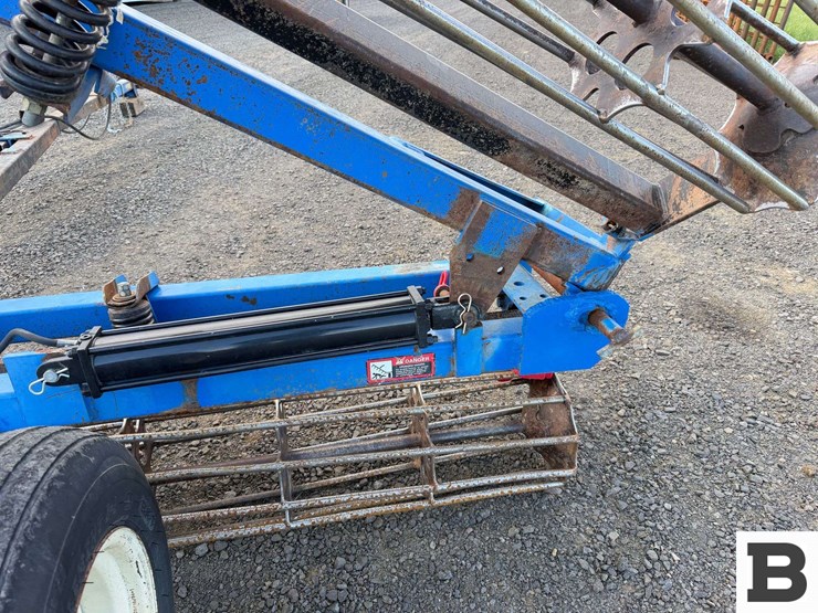 new-holland-sg120-image-23