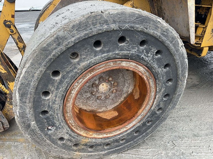 2011-caterpillar-it14g-image-10