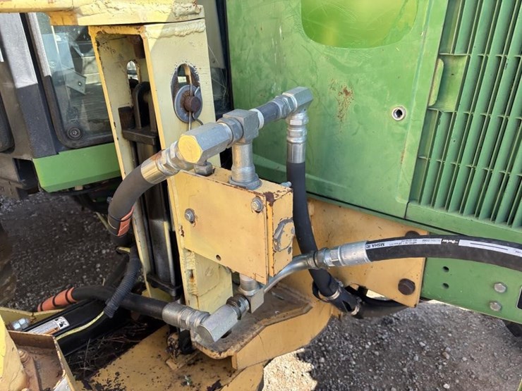 john-deere-6410-image-12