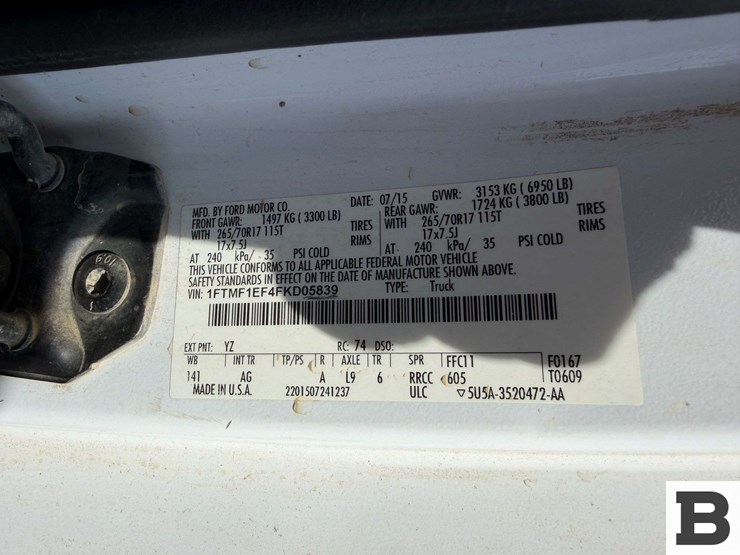 2015-ford-f150-image-32