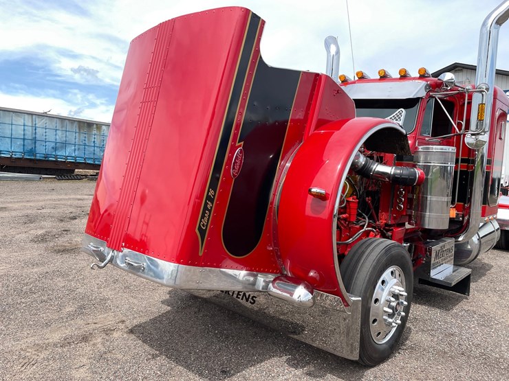 1976-peterbilt-359-image-85