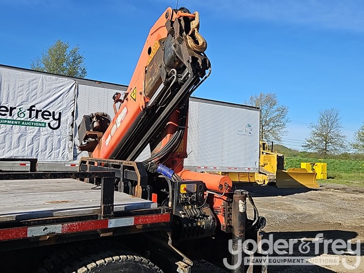 2008-international-7400-image-24