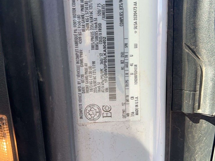 2020-ford-transit-image-24