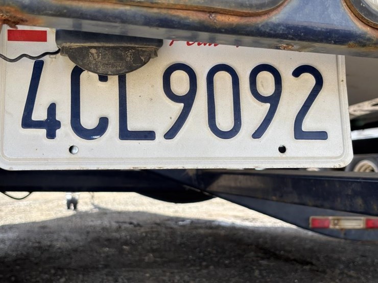 2001-unknown-trailer-image-52