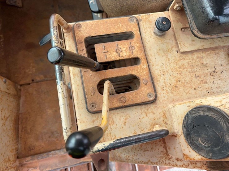 1997-caterpillar-d4c-xl-image-25