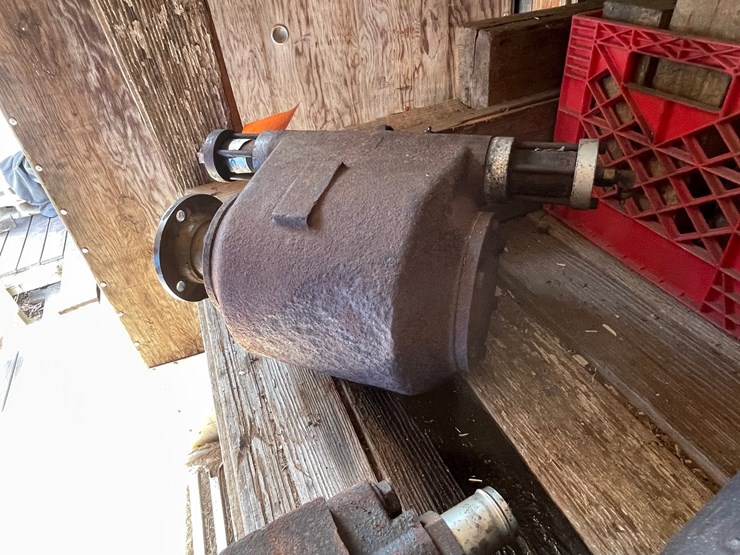 #10428-•-big-pto-driven-dual-hydraulic-pump-image-3