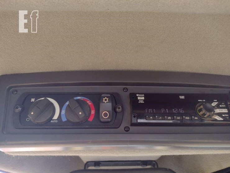 caterpillar-d6-image-9