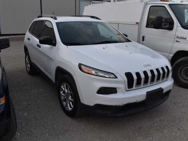 2016-jeep-cherokee-image-2