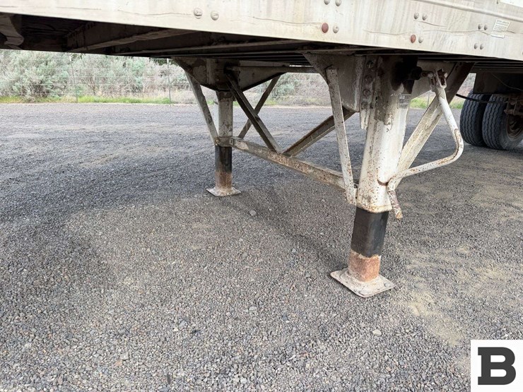 1984-fruehauf-open-top-image-11