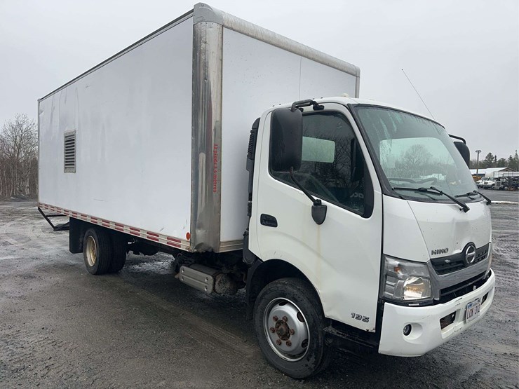 2020-hino-195-image-3