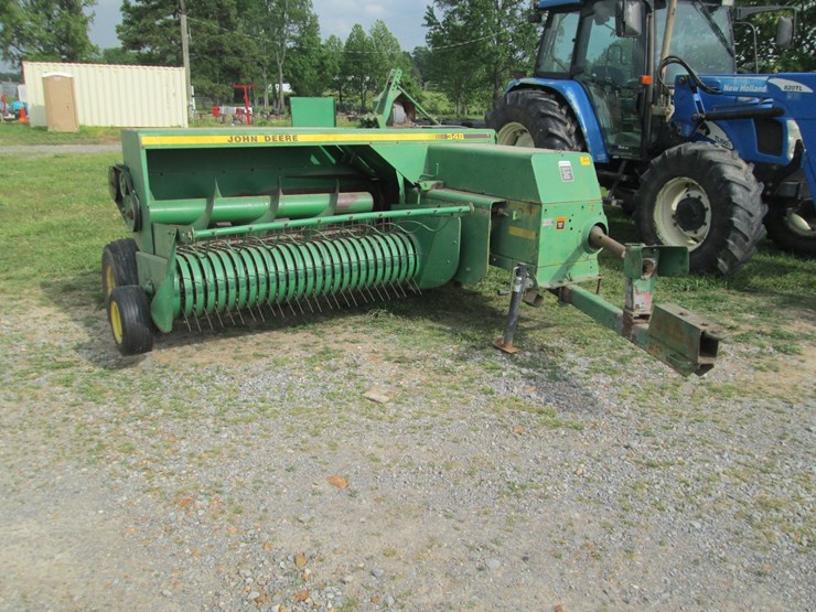 john-deere-348-image-2