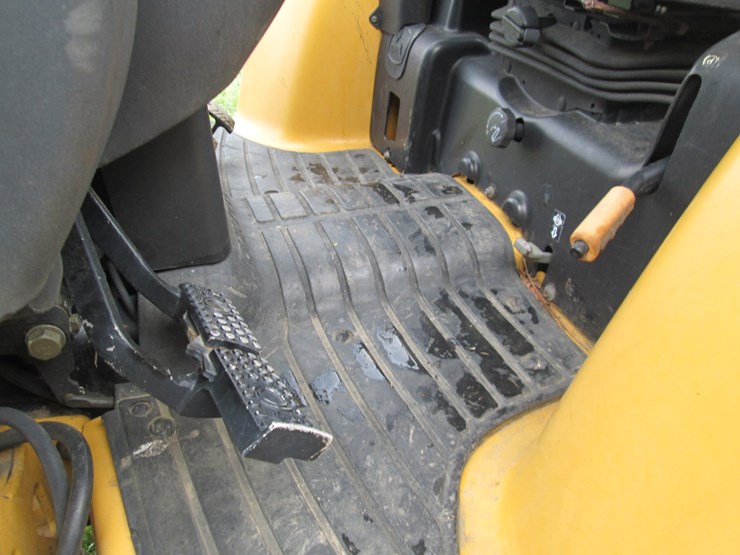 john-deere-110-image-32