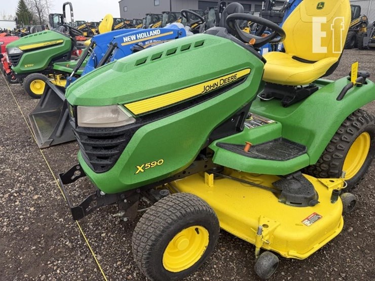 2021-john-deere-x590-image-5