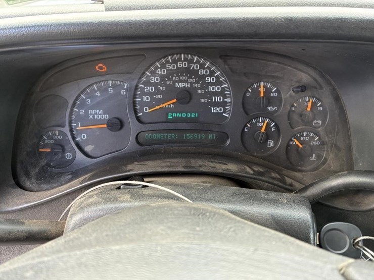 2003-chevrolet-silverado-2500-image-14