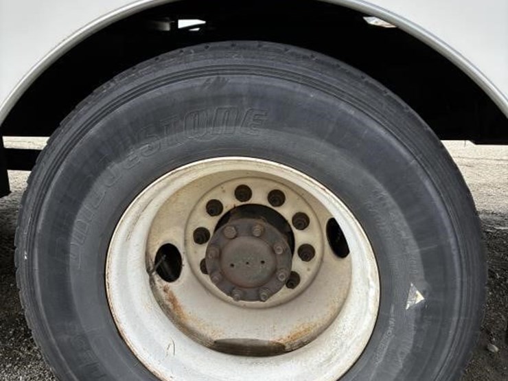 2005-international-durastar-4400-image-5