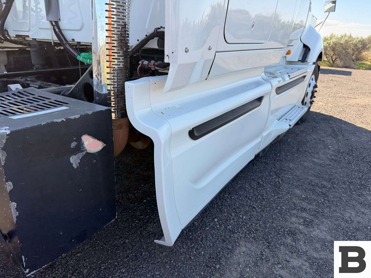 2012-international-prostar-image-38