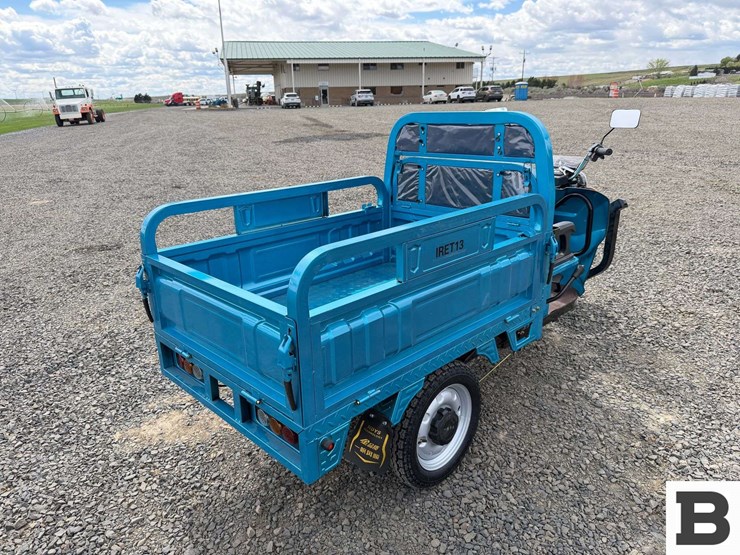 2025-ir-iret13-electric-tricycle-image-5