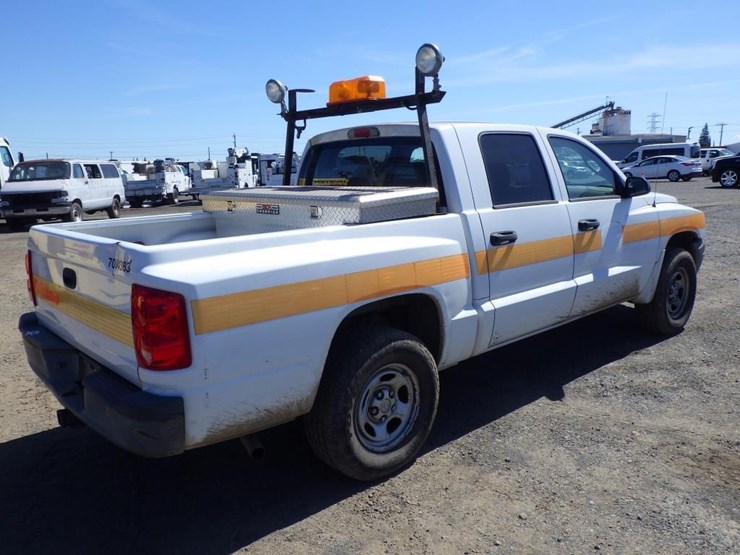 2007-dodge-dakota-image-3