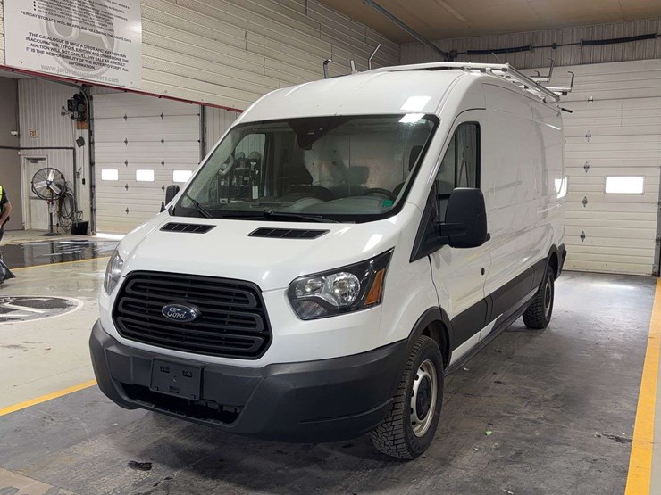 2019-ford-transit-image-1