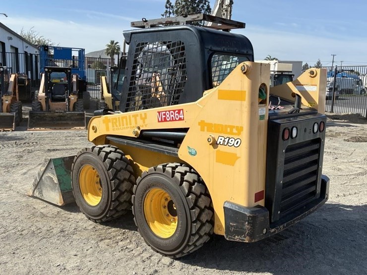 2019-gehl-r190-image-4