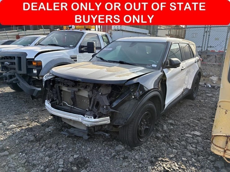 2022-ford-explorer-police-interceptor-image-1