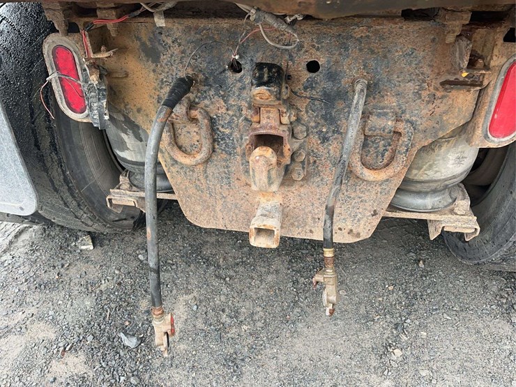 1998-mack-ch613-image-18