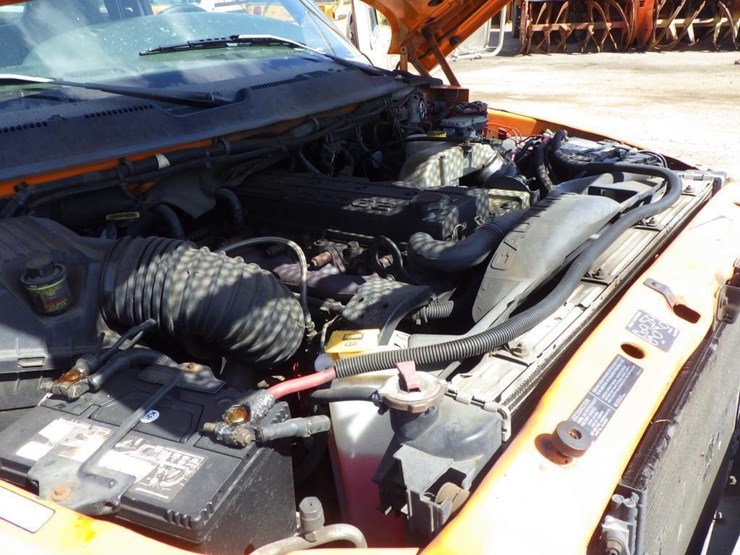 2001-dodge-3500-image-11