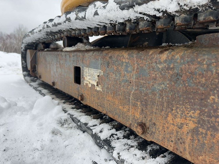 2019-deere-35g-image-19