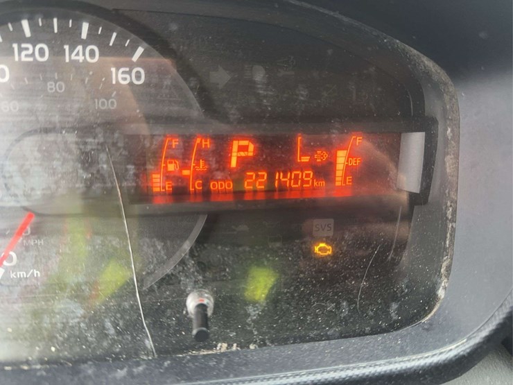 2020-hino-195-image-26