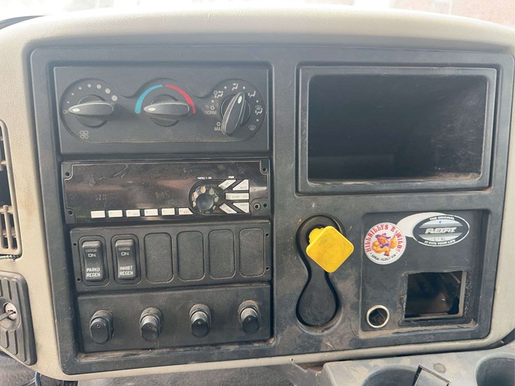 2016-international-4300-image-20