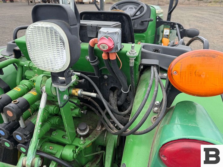 2020-john-deere-5075gl-image-28