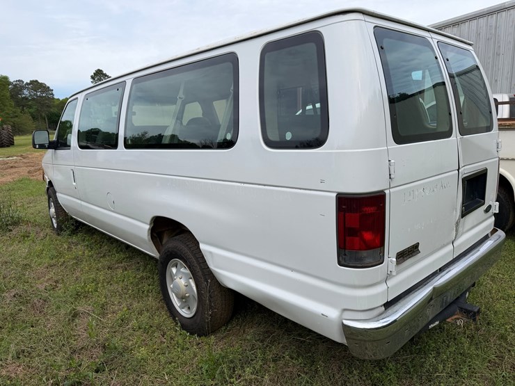 2003-ford-e350-image-6