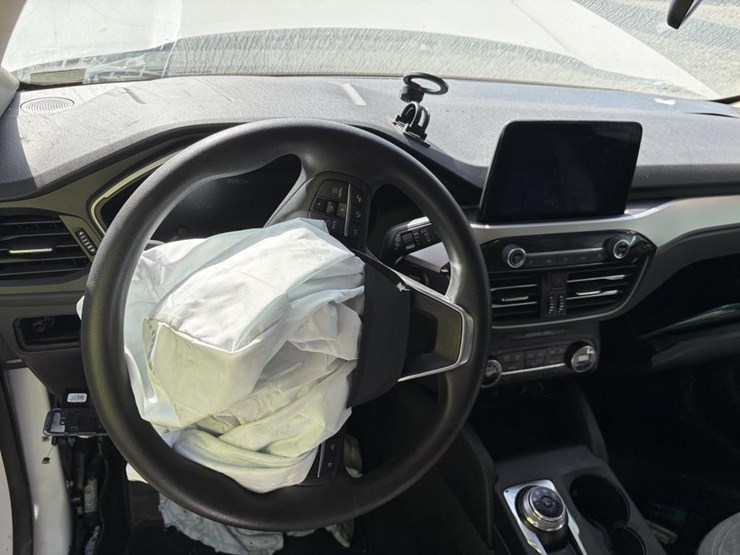 2020-ford-escape-se-image-19