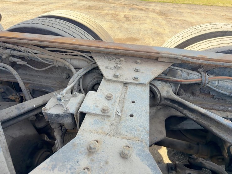 2002-kenworth-t800-image-25