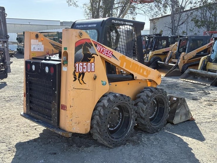 2019-mustang-1650r-image-3