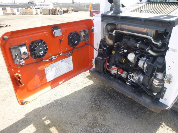 2019-bobcat-t770-image-28