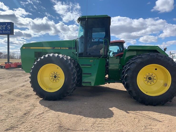 1989-john-deere-8560-image-24