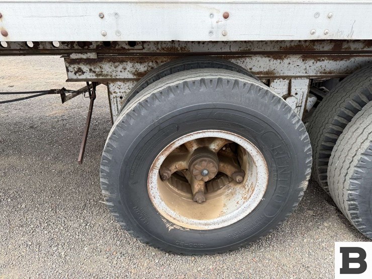 1974-fruehauf-trailer-image-19