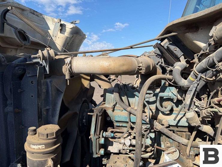 1998-international-f-4900-cab-&-chassis-truck-image-39