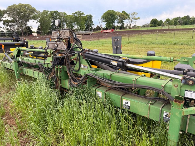 john-deere-12-image-5