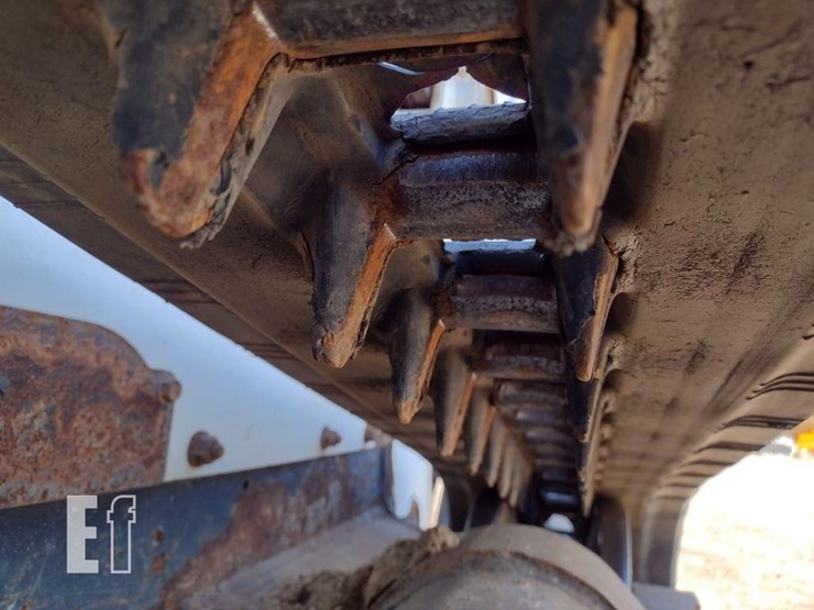 2021-bobcat-t595-image-28