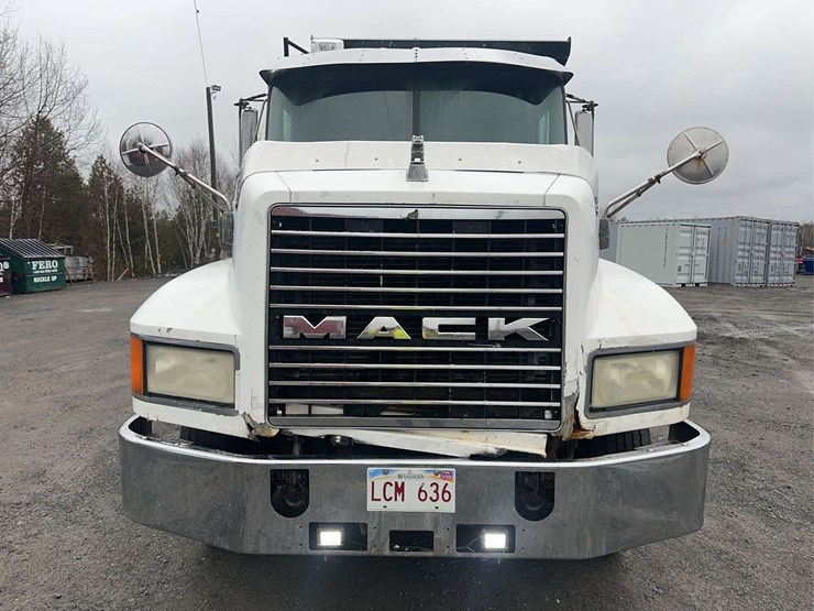 1998-mack-ch613-image-2