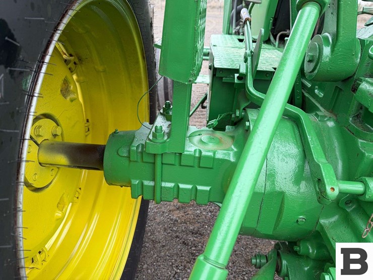 1980-john-deere-2940-image-17